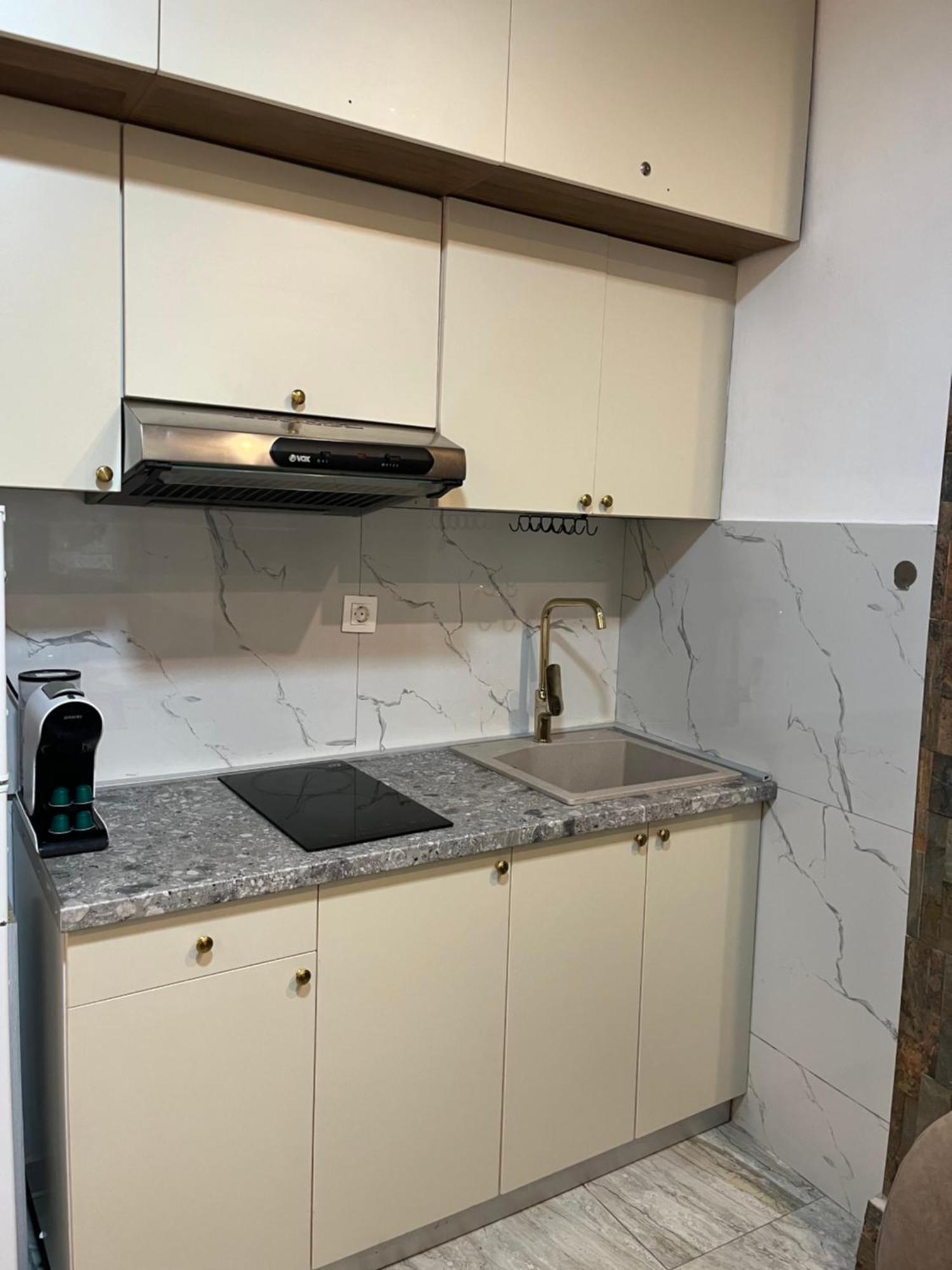 Mila Deluxe Apartman Peraía Kültér fotó